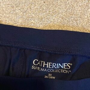 Catherine’s Suprema navy capri